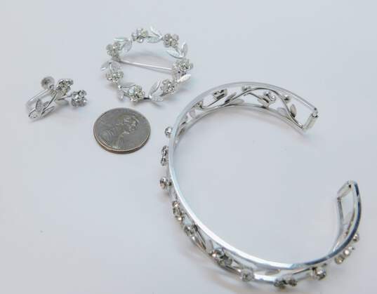 Vintage Krementz Floral Icy Rhinestone Silver Tone Cuff Bracelet Screw Back Earrings & Brooch 18.6g image number 4