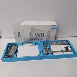 White Nintendo Wii Console With Accessories IOB
