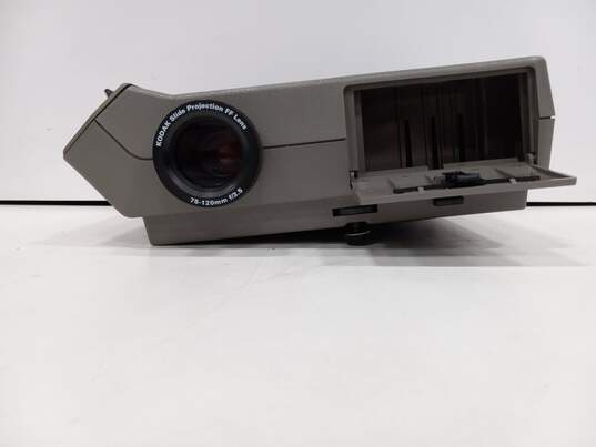 Vintage Kodak Ektagraphic III Slide Projector w/ Accessories image number 4
