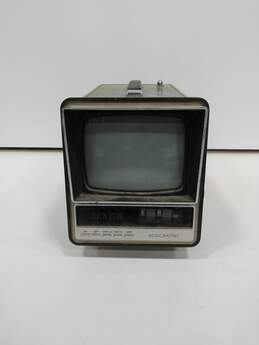 Vintage Model BT051B2 Portable Television