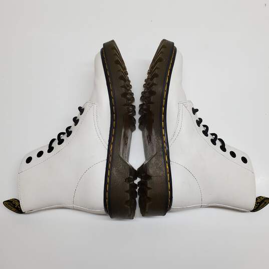 WOMEN'S DR. MARTENS 'LUANA' WHITE COMBAT BOOTS SIZE 7 image number 2