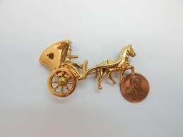 Vintage Coro Gold Tone Honeymoon Heart Cut Out Carriage Buggy Coach & Horse Brooch 10.6g alternative image