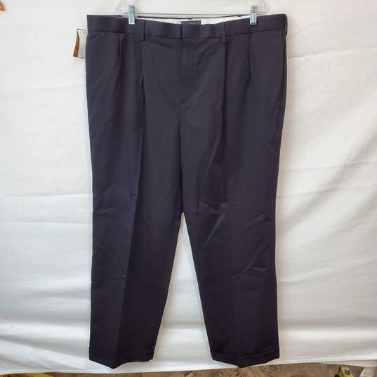 Dockers Relaced Fit Pleated Size 42x32 image number 1