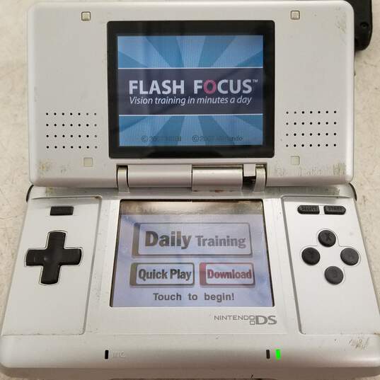 Silver Nintendo DS w/Flash Focus image number 2