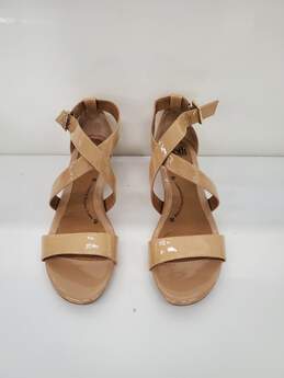Women Sofft  Patent Pending Sandals Size-9 new