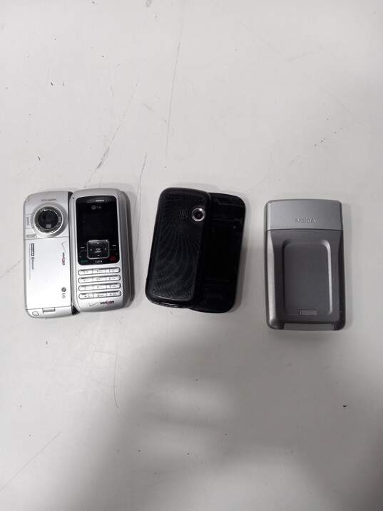Bundle of 3 Basic Phones w/ Keyboards image number 5