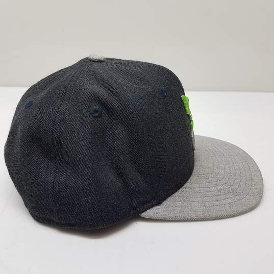New Era 9Fifty Marshawn Lynch Beast Mode Grey/Green Hat image number 4