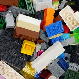 9 lbs Bulk Building Bricks & Pieces alternative image