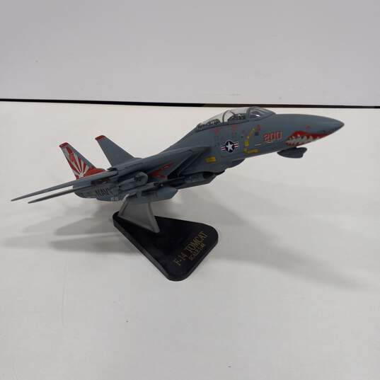 F-14 Model Plane On Stand image number 4