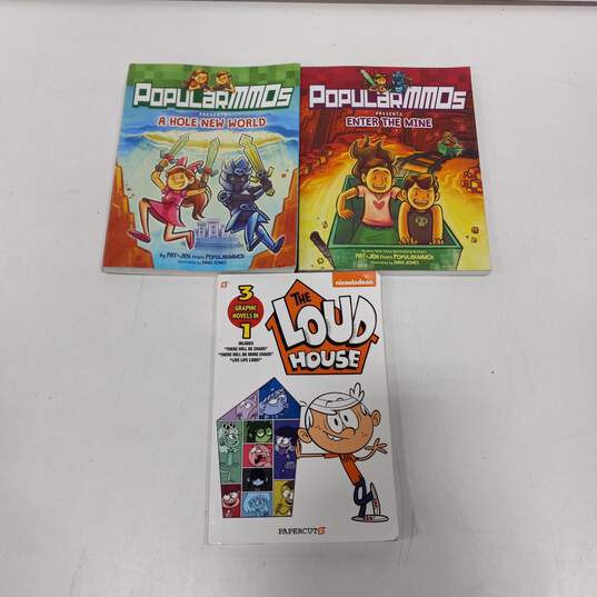 9PC Bundle of Assorted Graphic Novels image number 2