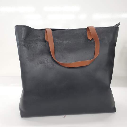 Madewell The Transport Black Leather Zip Top Tote NWT image number 3