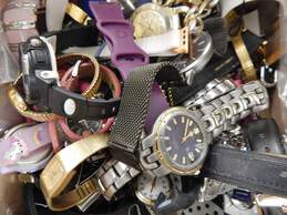 12.4 Lbs. BULK Watches & Watch Parts alternative image