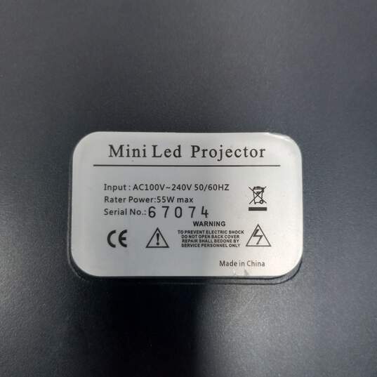 Crenova Mini LED Projector image number 7