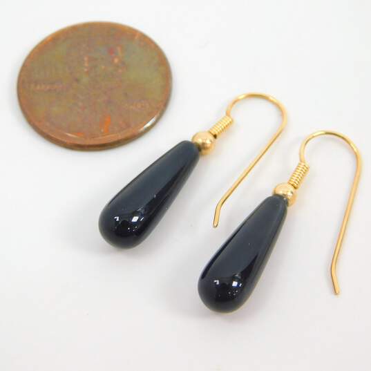 14K Yellow Gold Black Glass Earrings 1.9g image number 4