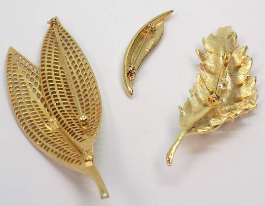 Vintage Coro Corocraft & Monet Goldtone MCM Brushed Wavy & Smooth Leaf & Latticed Leaves Bunch Brooches Variety 41g image number 3
