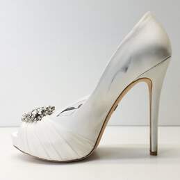 Badgley Mischka Ivory Satin Jeweled Peep Toe Pump Heels Shoes Size 7.5 M alternative image