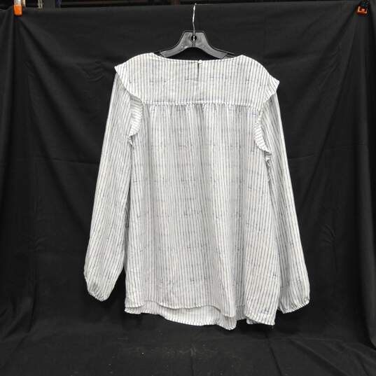 Womens White Striped Long Sleeve Round Neck Pullover Blouse Top Size 2X image number 2