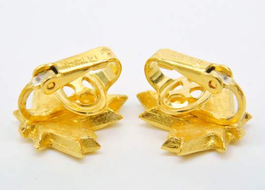 Vintage Crown Trifari Gold Tone Maple Leaf Clip-On Earrings 4.5g image number 4