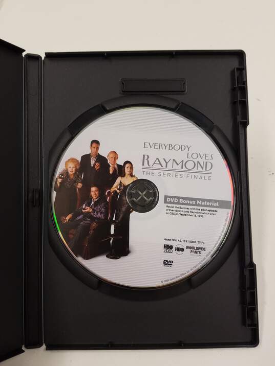 Ray Romano Signed 'Everybody Loves Raymond' The Series Finale  DVD with Pilot Episode image number 2