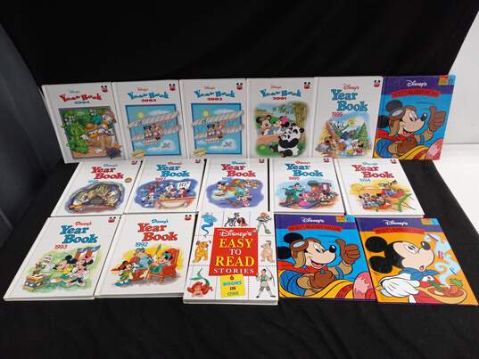 Bundle of 16 Assorted Disney Books image number 1