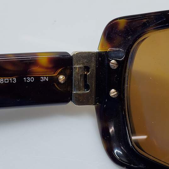 AUTHENTICATED BURBERRY B4061 TORTOISE OVERSIZED SUNGLASSES image number 5
