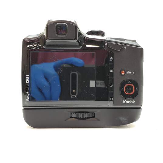 Kodak EasyShare Z981 | 14MP Digital Camera image number 3