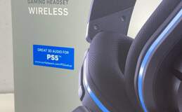 Turtle Beach Stealth 600 Gen 2 Wireless Gaming Headset for PS4 and PS5 alternative image