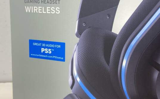 Turtle Beach Stealth 600 Gen 2 Wireless Gaming Headset for PS4 and PS5 image number 2