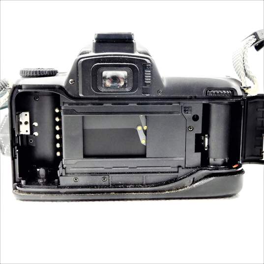 Nikon F65 SLR 35mm Film Camera With 28-80mm Lens image number 7