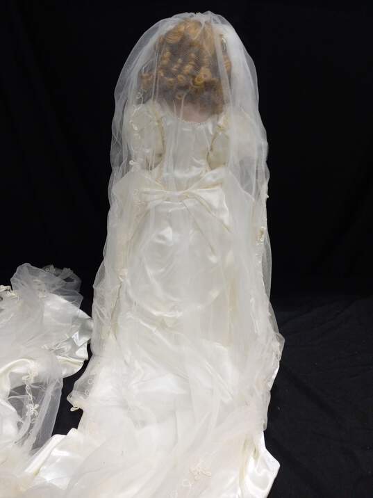 Princess Sarah Porcelain Bride Doll w/Box image number 5