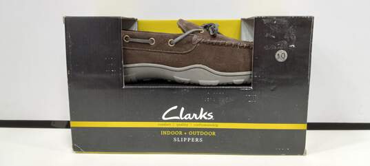 Clarks Indoor + Outdoor Men's Brown Suede Sandals Size 10 image number 1