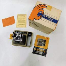 Vintage Kodamatic Pleaser II Instant Camera IOB