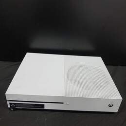 Xbox One S Console Game Bundle alternative image