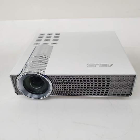 Asus Model P2B LED Projector w/ AC Adapter - Untested image number 7