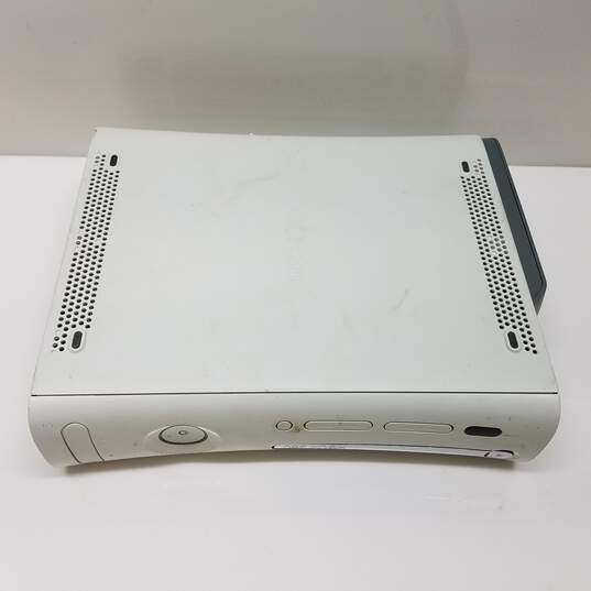 Meisje Binnenwaarts Honderd jaar Buy the Microsoft Xbox 360 White Console Fat 60GB HDD For Parts or Repair  #1 | GoodwillFinds
