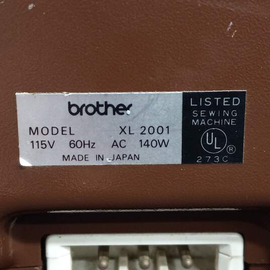 Vintage Brother Pacesetter Sewing Machine Model XL 2001 with Accessories image number 9