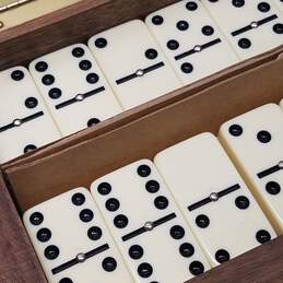 Domino Set and Cribbage Board in Wooden Case alternative image