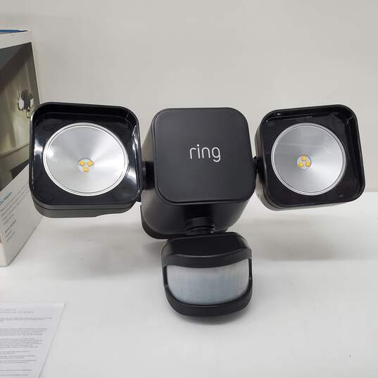 Ring Smart Lighting Motion-Activated Floodlight Battery - Untested image number 3
