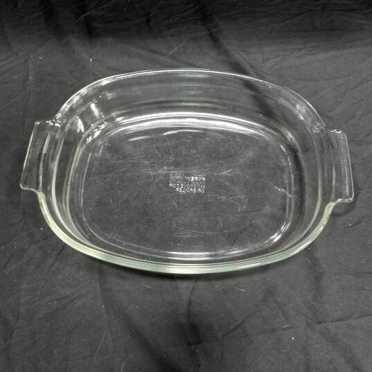 Pyrex Clear Glass 4L Casserole Dish image number 3