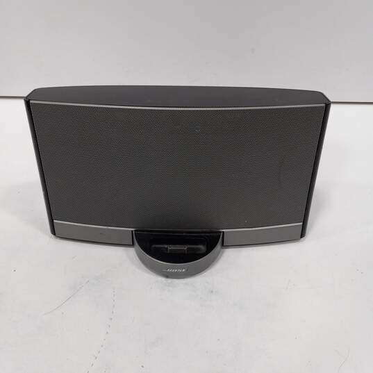 Bose Sound Dock Portable Digital Music Systems image number 1
