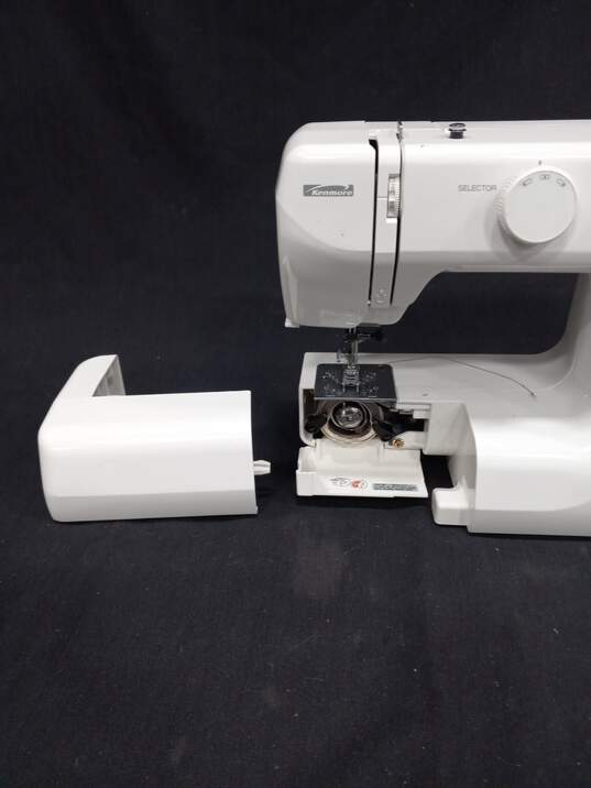 Sear Kenmore Sewing Electric Machine Model 385.12102990 image number 2