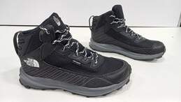 The North Face  Black Athletic Shoes Mens Sz 7