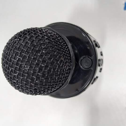 Tech Solutions Wireless Handheld Karaoke Microphone image number 3