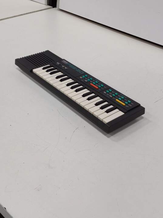 Yamaha PortaSound PSS-30 Mini Electric Keyboard image number 3