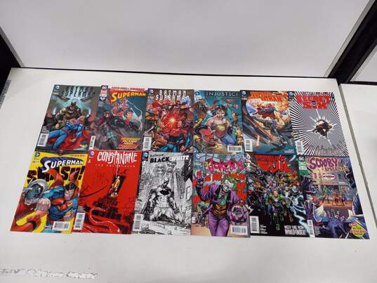 Bundle of 12 DC comics image number 1
