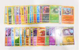 Pokemon TCG Lot of 40+ Holofoil and Reverse Holo Cards alternative image