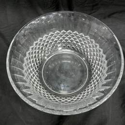 Vintage Crystal Serving Bowl With Diamond Pattern Design alternative image
