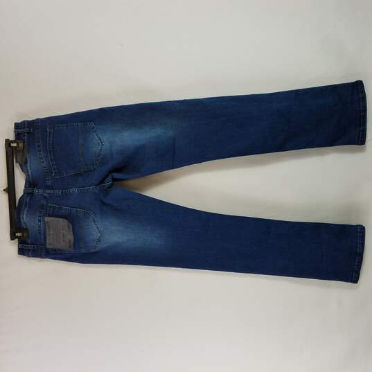 Free Planet Men Blue Jeans 32 NWT image number 5