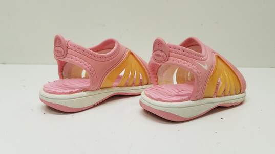 Nike Little Sunray Pink Sandals Size 4c image number 4