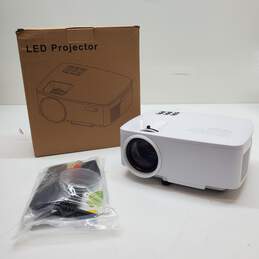 720p Smart Projector by SinoMetics with Android TV